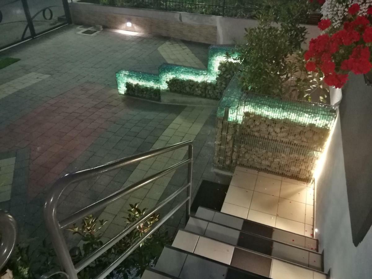 Cristiano Hotel Козенца Екстериор снимка